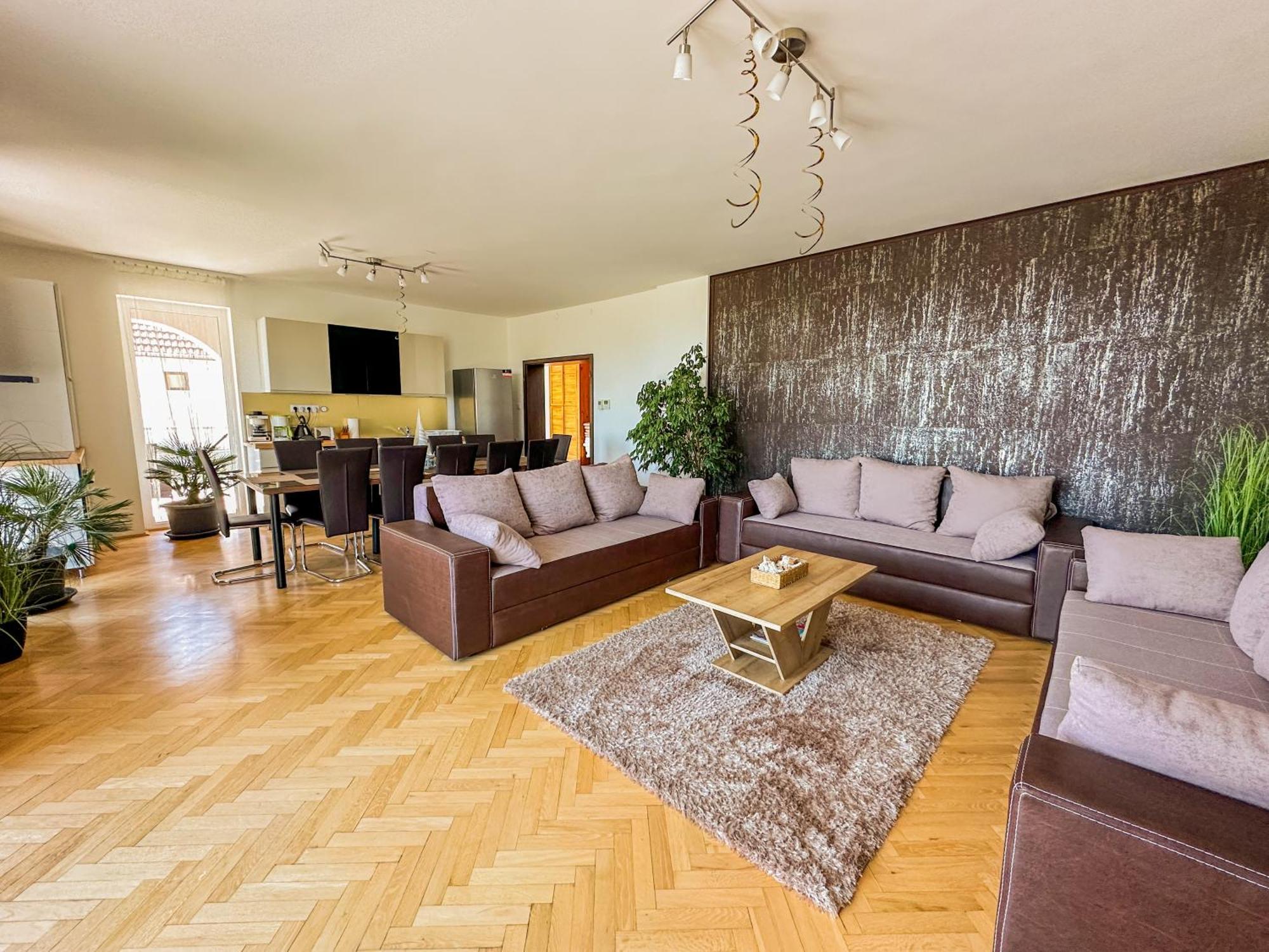 Aranyeso Apartmanhazak No.1 Balatonalmadi Exterior photo